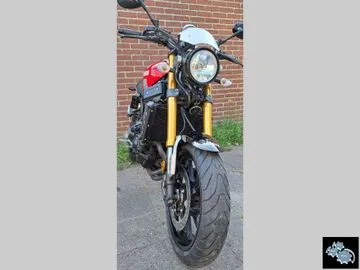 Yamaha XSR900 (2016) — foto 1