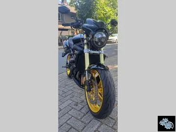 Triumph Street Triple 675 (2008) — foto 1