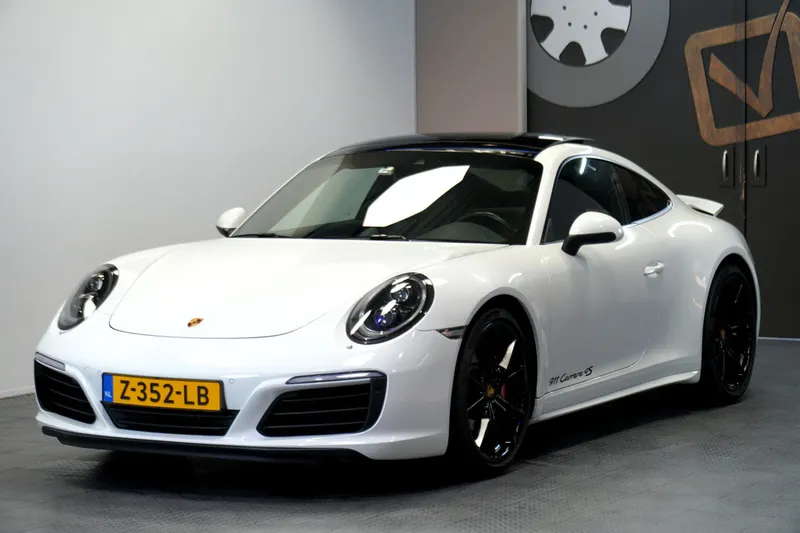 Porsche 911 (2017)