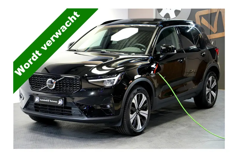 Volvo XC40 (2022)