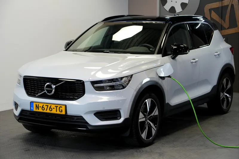 Volvo XC40 (2022)