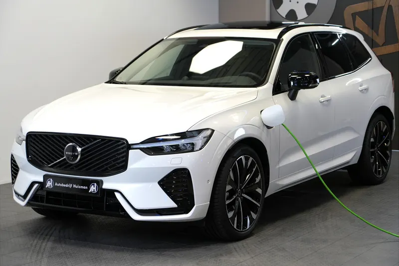 Volvo XC60 (2025)