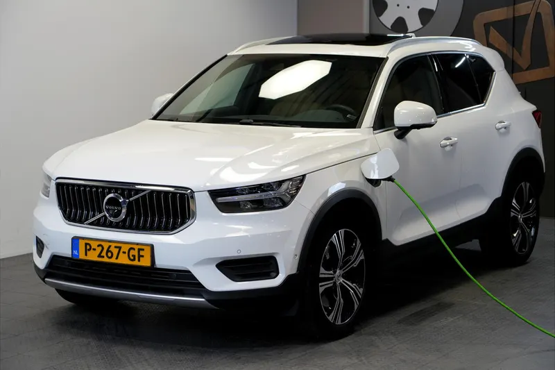Volvo XC40 (2022)