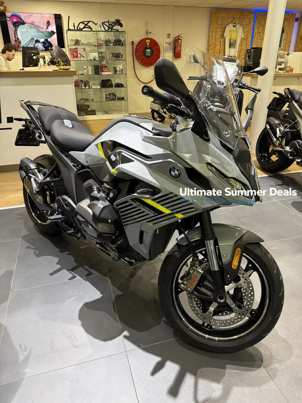 BMW R (2026) — foto 1