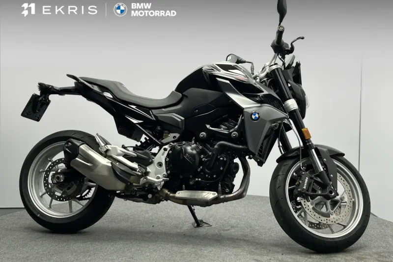 BMW F Black (2020)