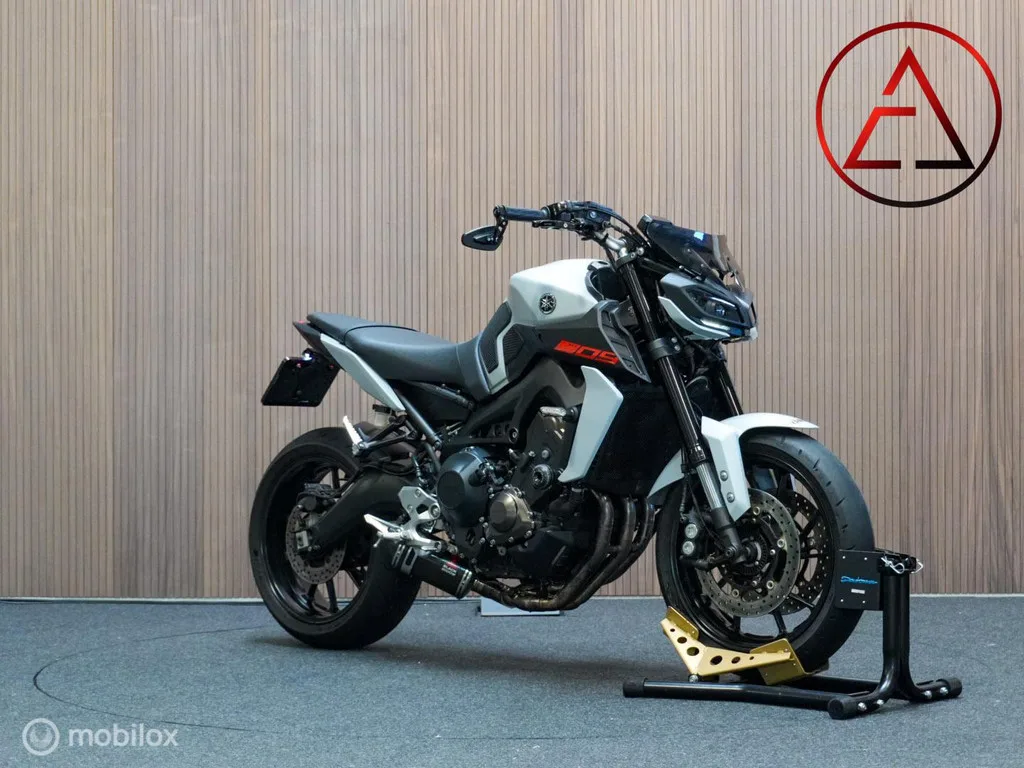 Yamaha MT-09 (2020) — foto 1