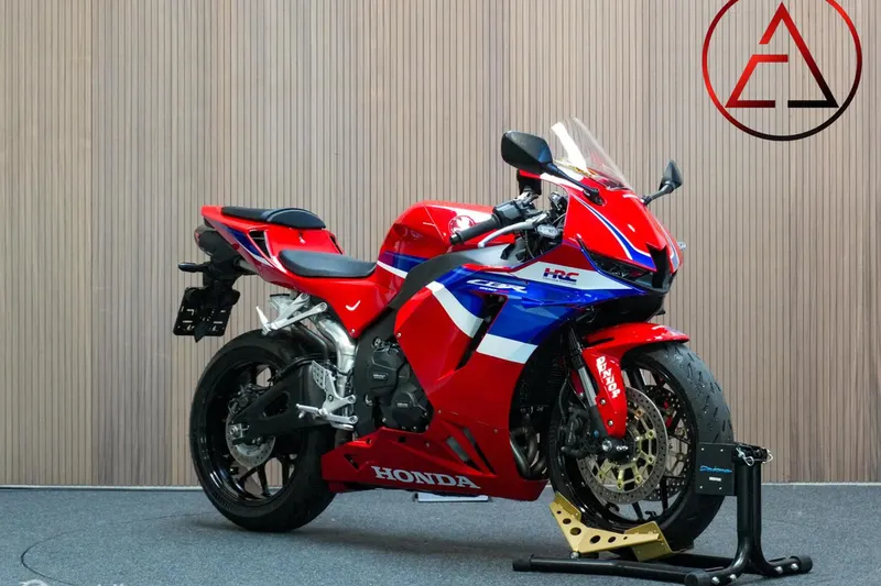 Honda CBR600RR (2024)