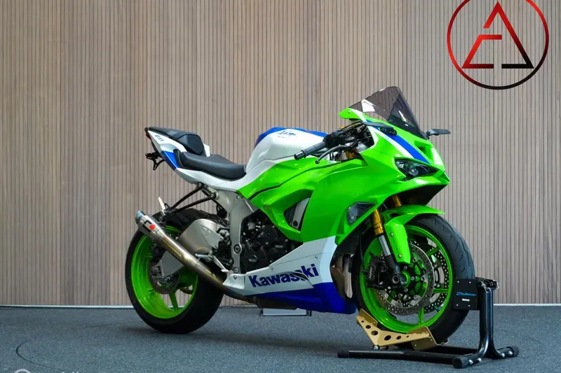 Kawasaki Ninja ZX-6R (2024)