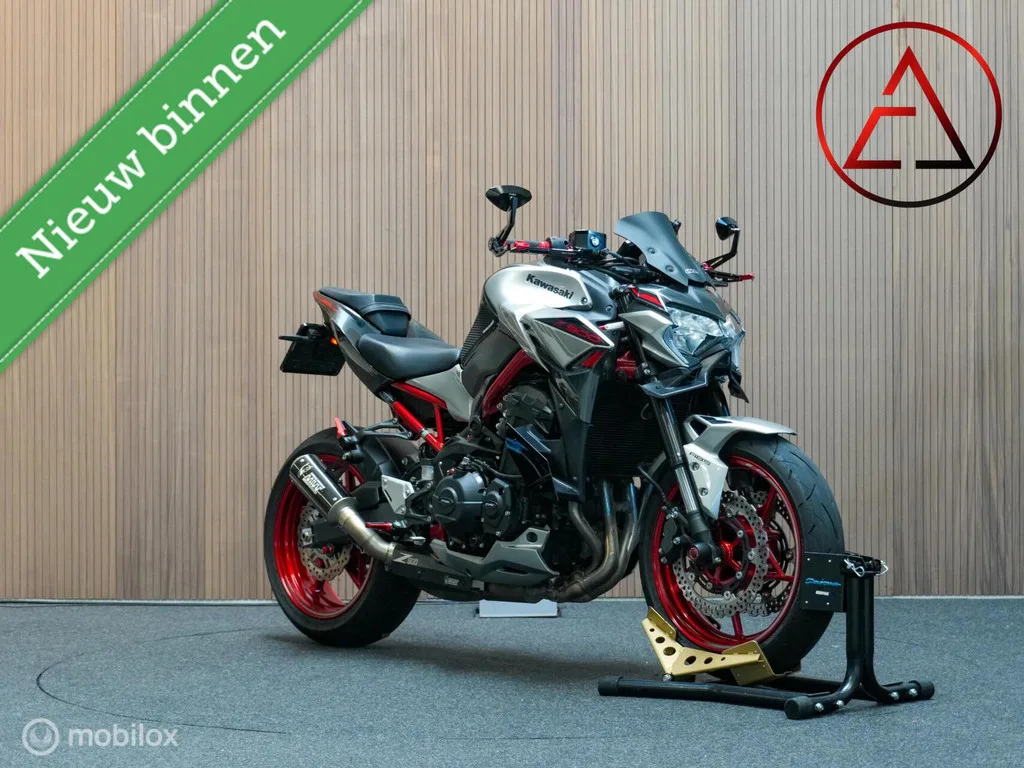 Kawasaki Z900 (2023) — foto 1