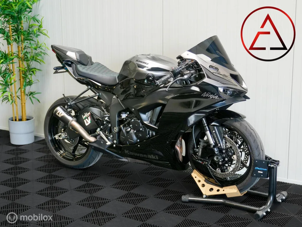 Kawasaki Onbekend Ninja ZX-6R (2024) — foto 1