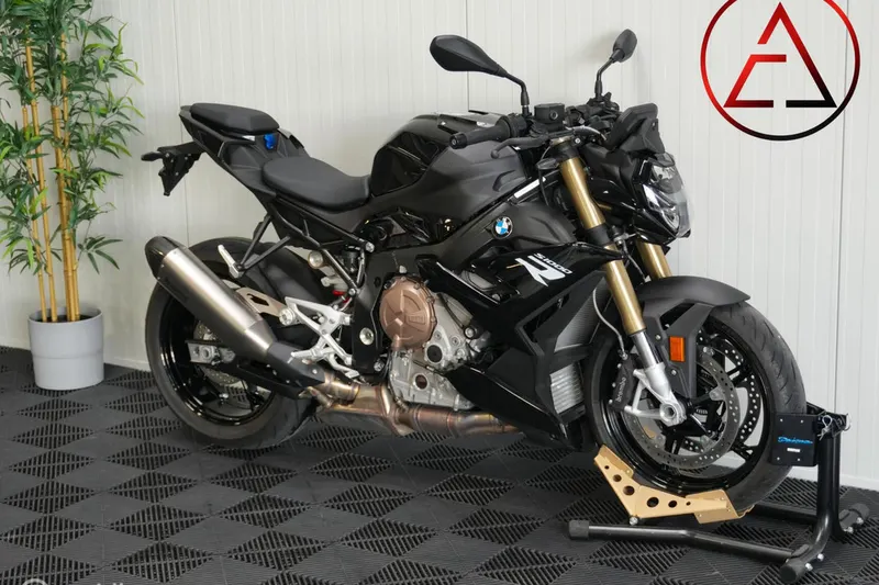 BMW S S 1000 R (2024)