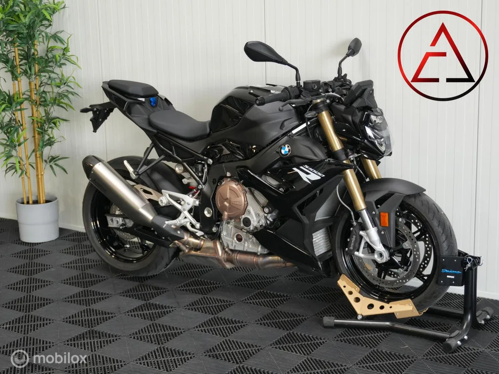 BMW S S 1000 R (2024) — foto 1