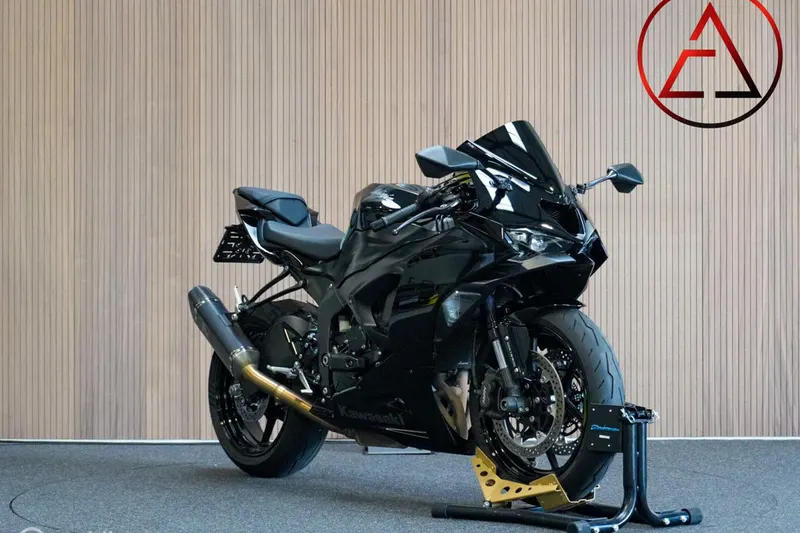 Kawasaki Ninja ZX-6R (2025)