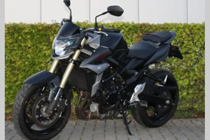 Suzuki GSR750 (2014)