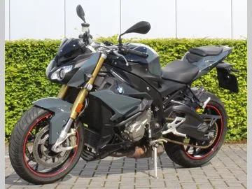 BMW S 1000 R (2017) — foto 1