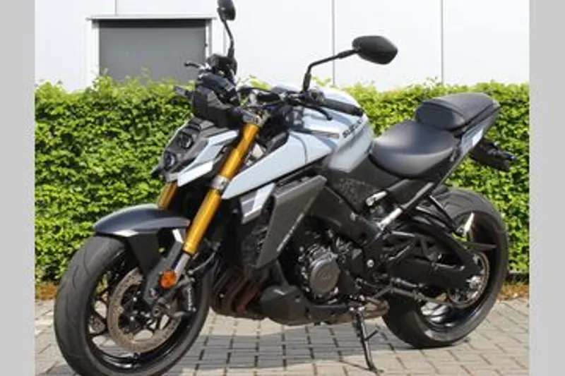 Suzuki GSX-S1000 (2021)