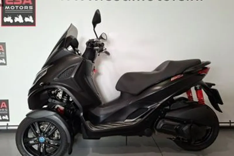Piaggio MP3 300 HPE (2022)