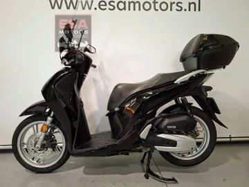 Honda SH 150i C-ABS (2018) — foto 1