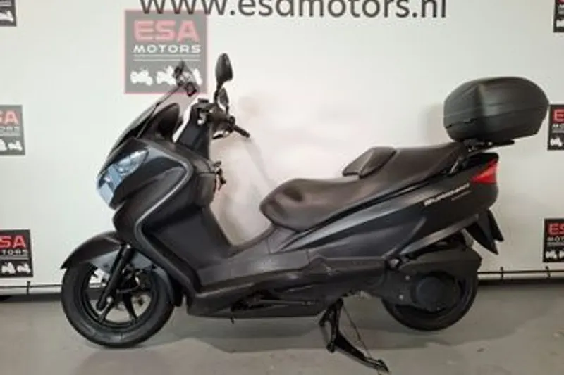 Suzuki BURGMAN 200 (2012)