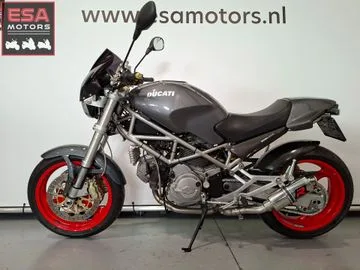 Ducati M 1000 Monster (2011) — foto 1