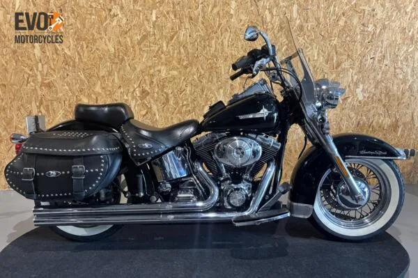 Harley-Davidson 88 FLSTC Heritage Classic (2002) — foto 1