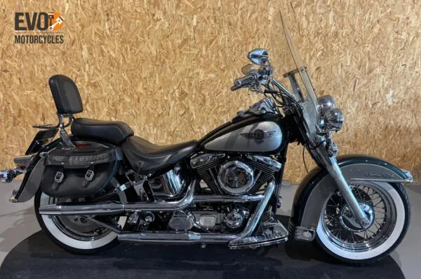 Harley-Davidson FLSTN Nostalgia (1996) — foto 1