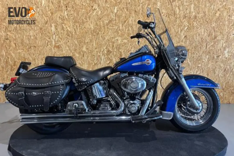 Harley-Davidson 88 FLSTCI Heritage Classic (2004)