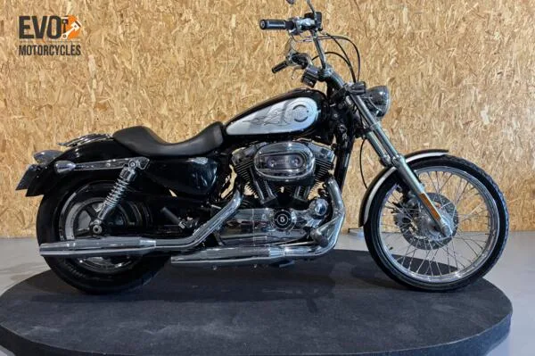 Harley-Davidson 1200 Sportster (2009) — foto 1