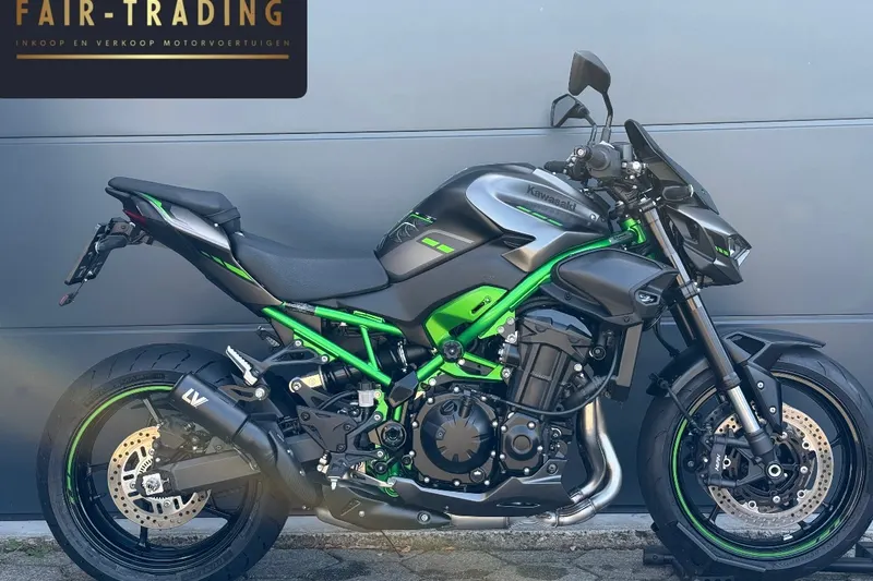 KAWASAKI Z900 ABS (2025)