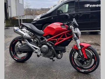 DUCATI MONSTER 696 (2008) — foto 1