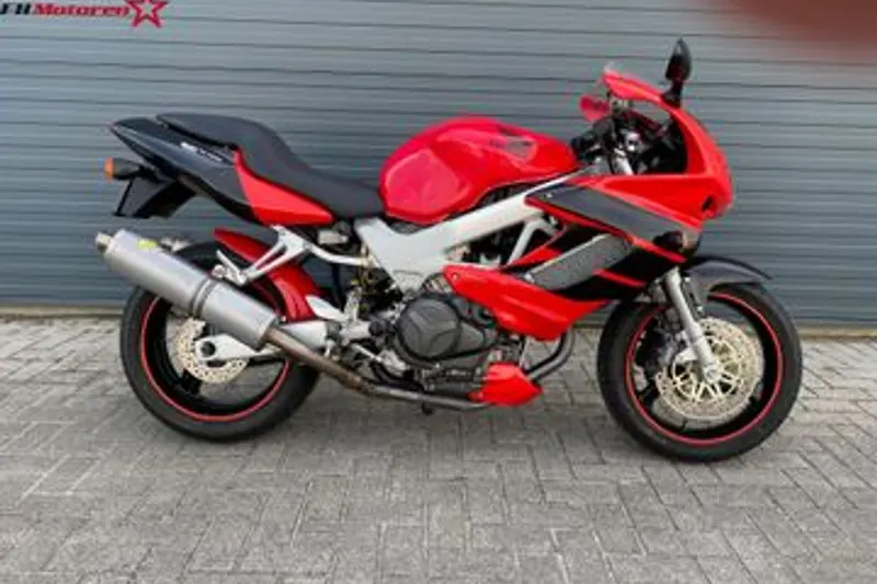 Honda VTR 1000 F FIRESTORM (2005)
