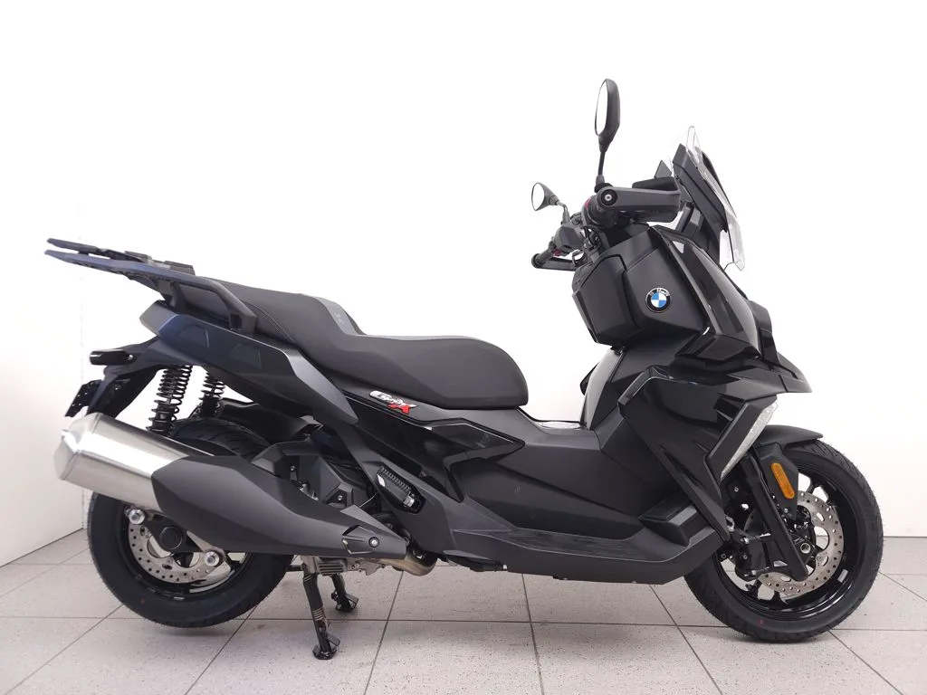 BMW C 400 X (2026) — foto 1