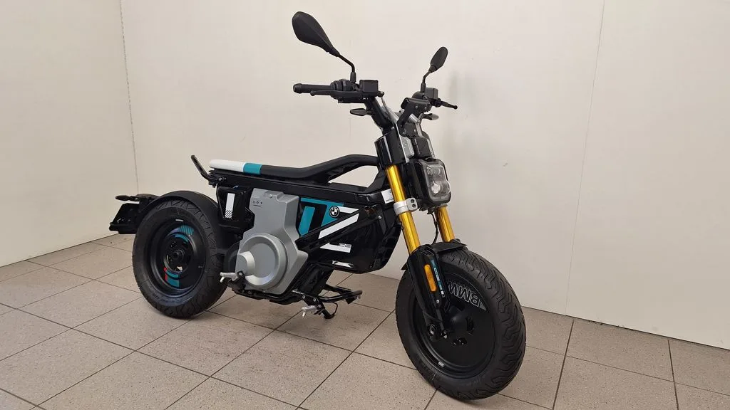 BMW CE 02 AM (2025) — foto 1