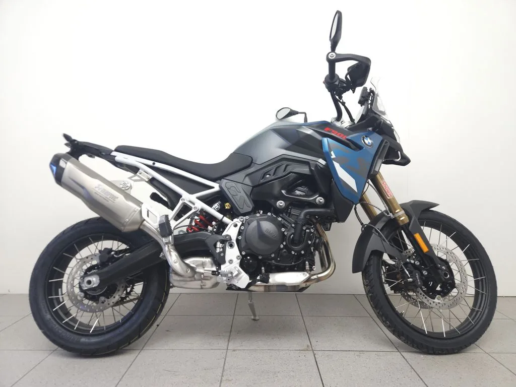 BMW F 900 GS (2026) — foto 1