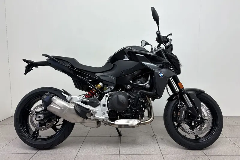BMW F 900 R (2025)