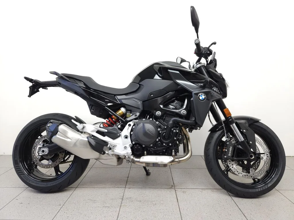 BMW F 900 R (2025) — foto 1