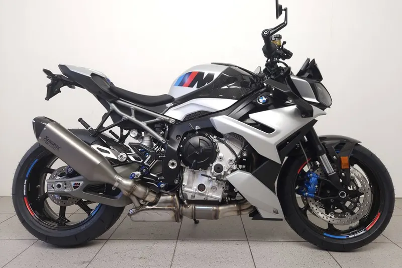 BMW M 1000 R (2026)
