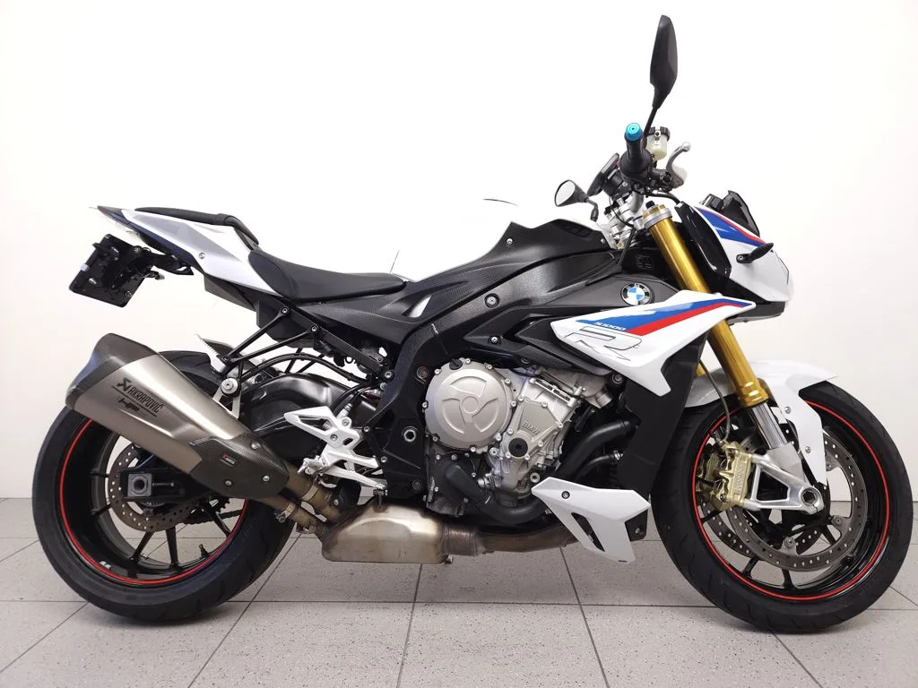 BMW S 1000 R (2017) — foto 1