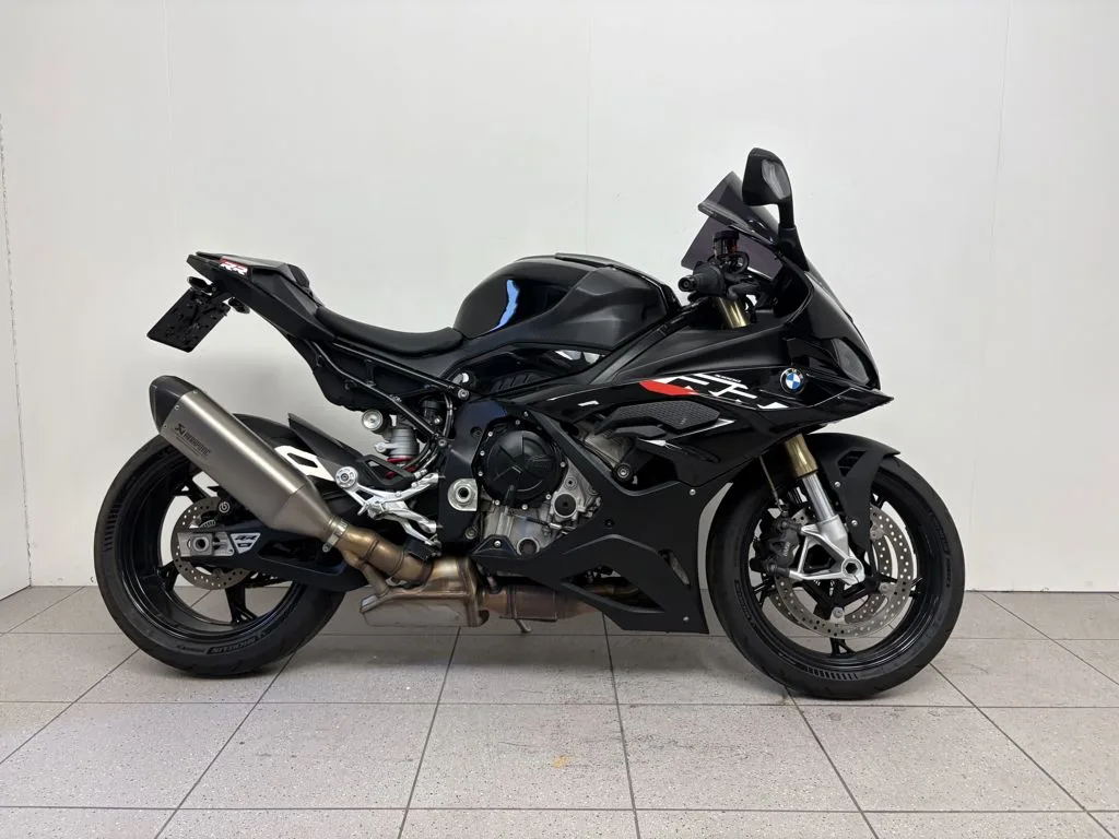 BMW S 1000 RR (2023) — foto 1