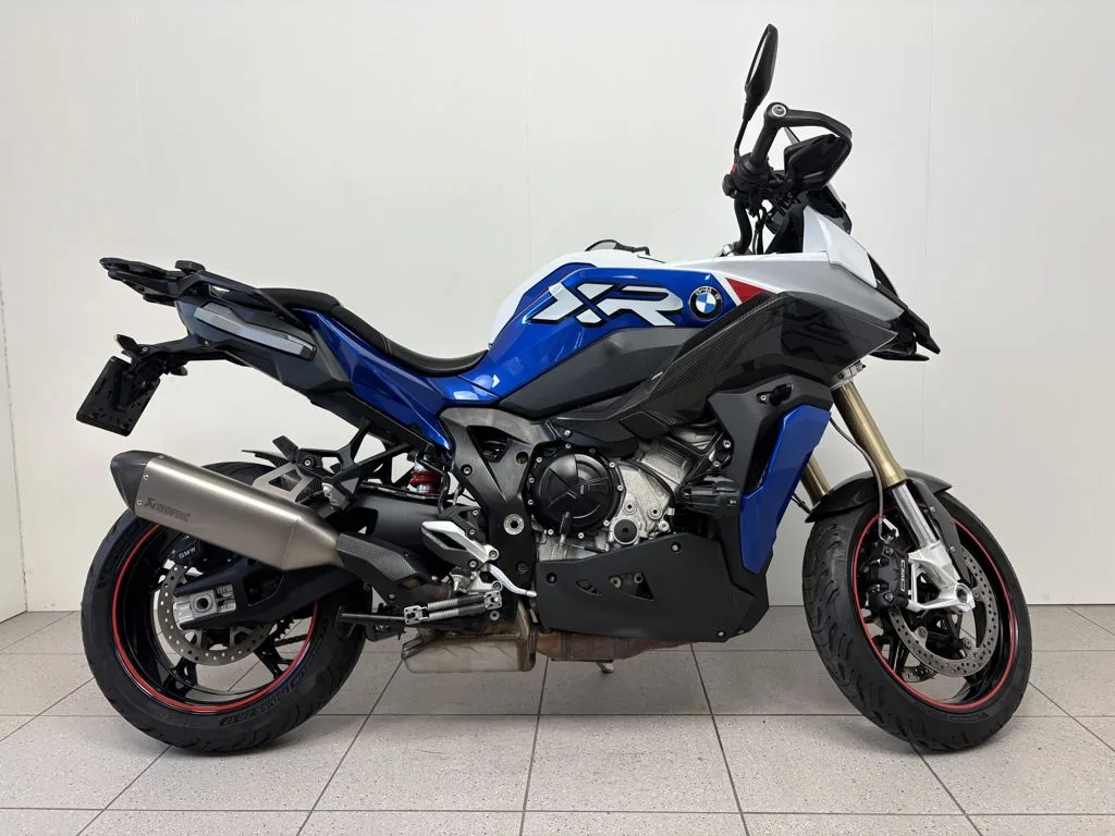 BMW S 1000 XR (2021) — foto 1