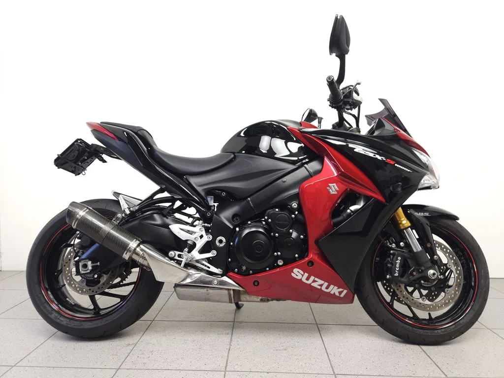 Suzuki GSX S 1000F (2016) — foto 1