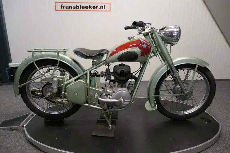 Automoto Klassieker 175 CHL (1952)
