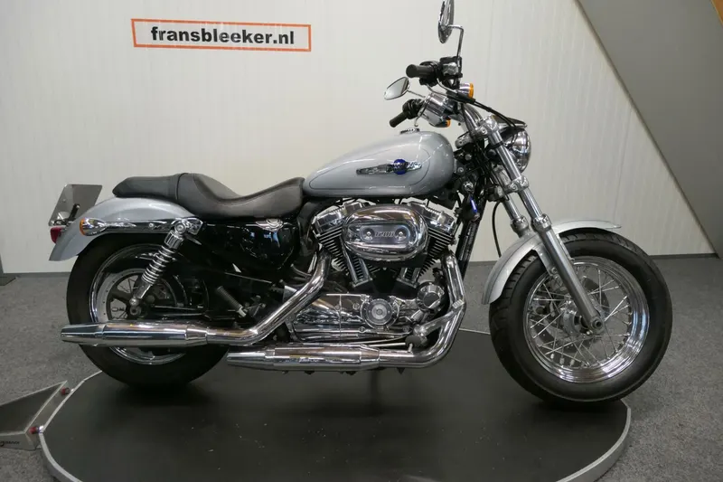 Harley-Davidson Sportster 1200C (2011)