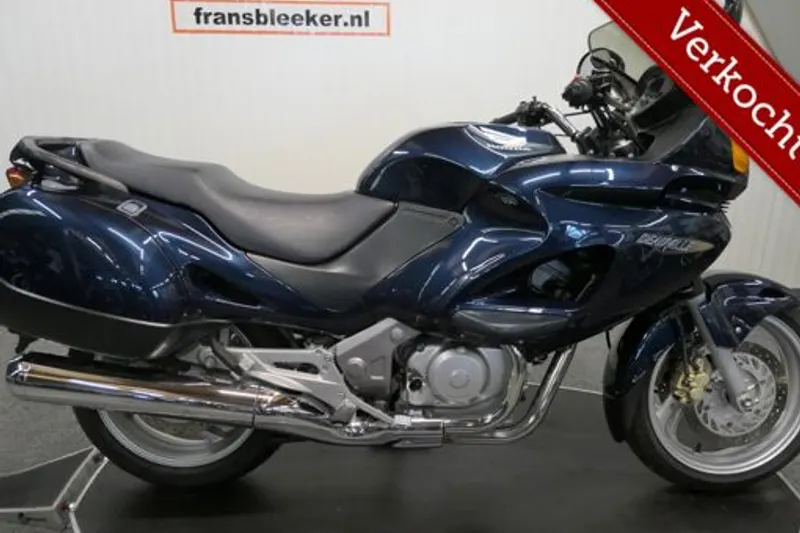 Honda NT 650 Deauville (2000)