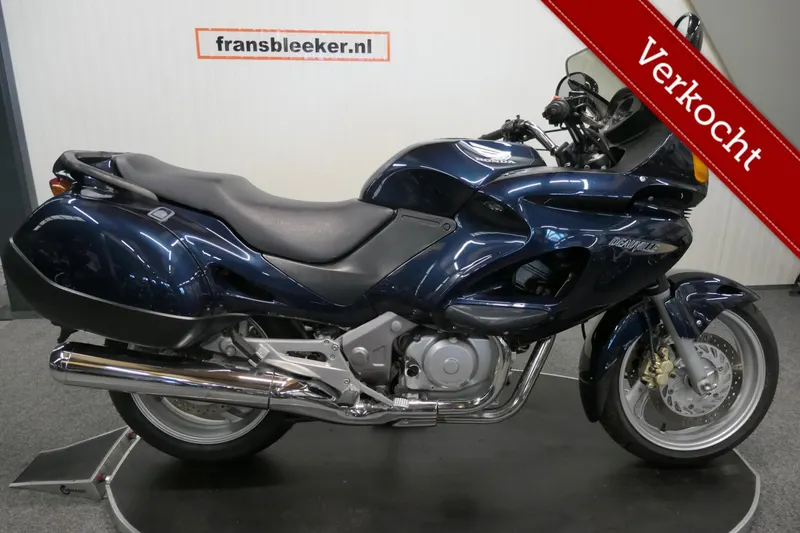 Honda NT 650 Deauville (2000)