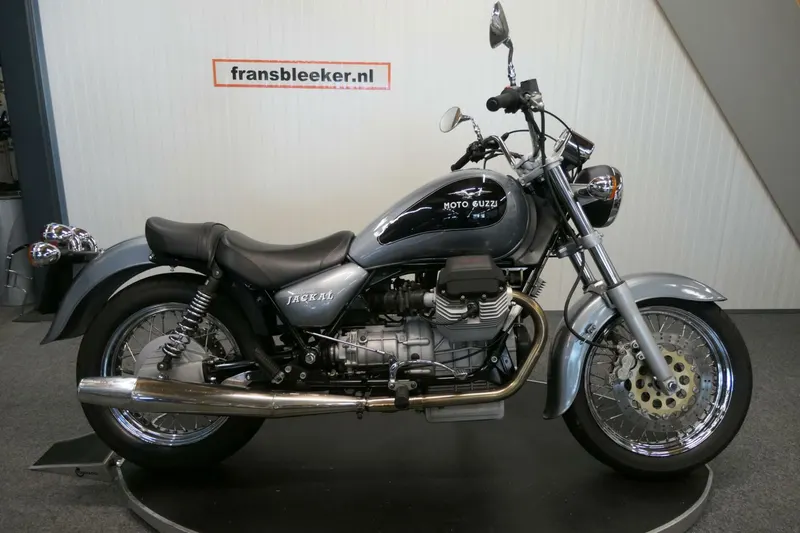 Moto Guzzi California (2000)
