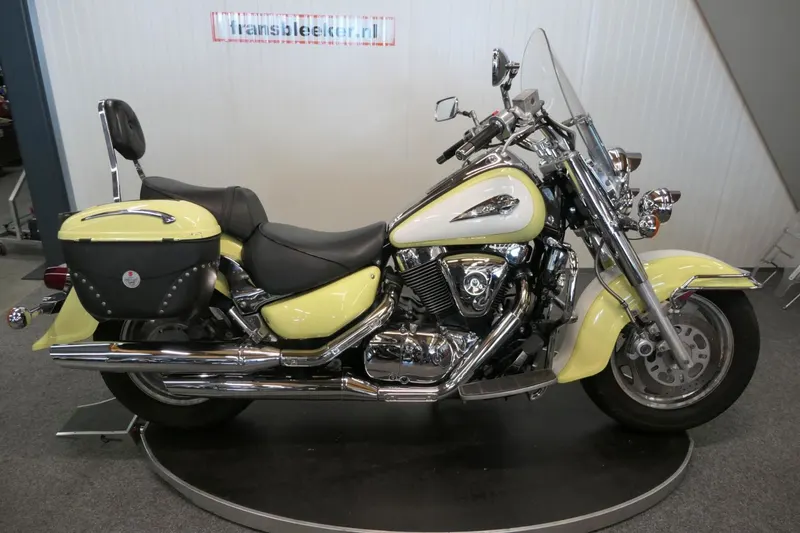 Suzuki VL 1500 Intruder (1999)