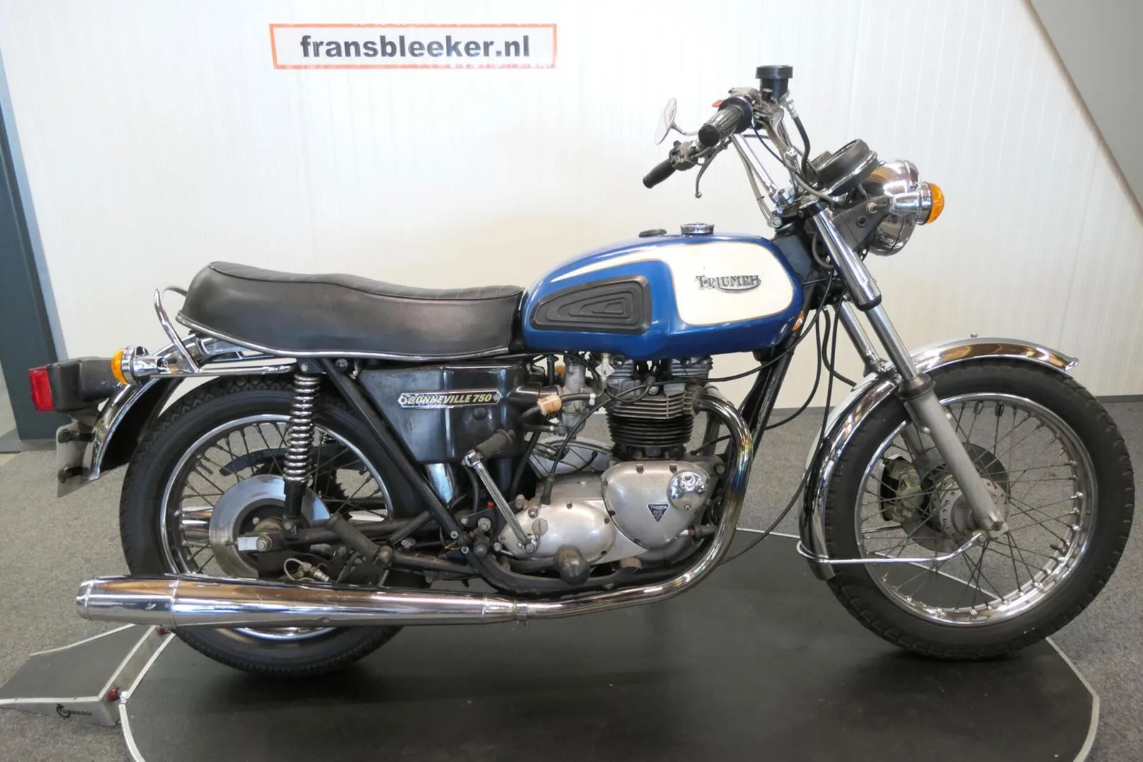 Triumph Bonneville (1978) — foto 1