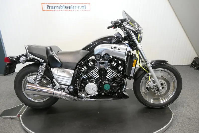 Yamaha VMX 1200 V-MAX (1995)