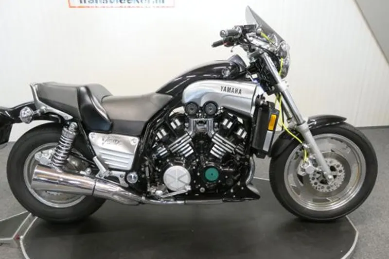 Yamaha VMX 1200 V-MAX (1995)